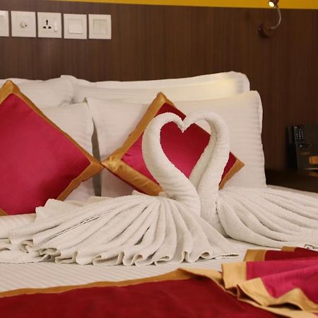 Vivin Luxury Suites Тривандрум Экстерьер фото